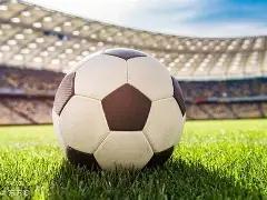 张伟欣携祖,孙三代亮相,珠宝璀璨展,千亿体育官网,千亿体育平台,千亿体育链接,千亿体育官方