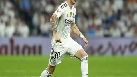 曼谷联客场全胜解析：大乐透期号专家质合推荐分析